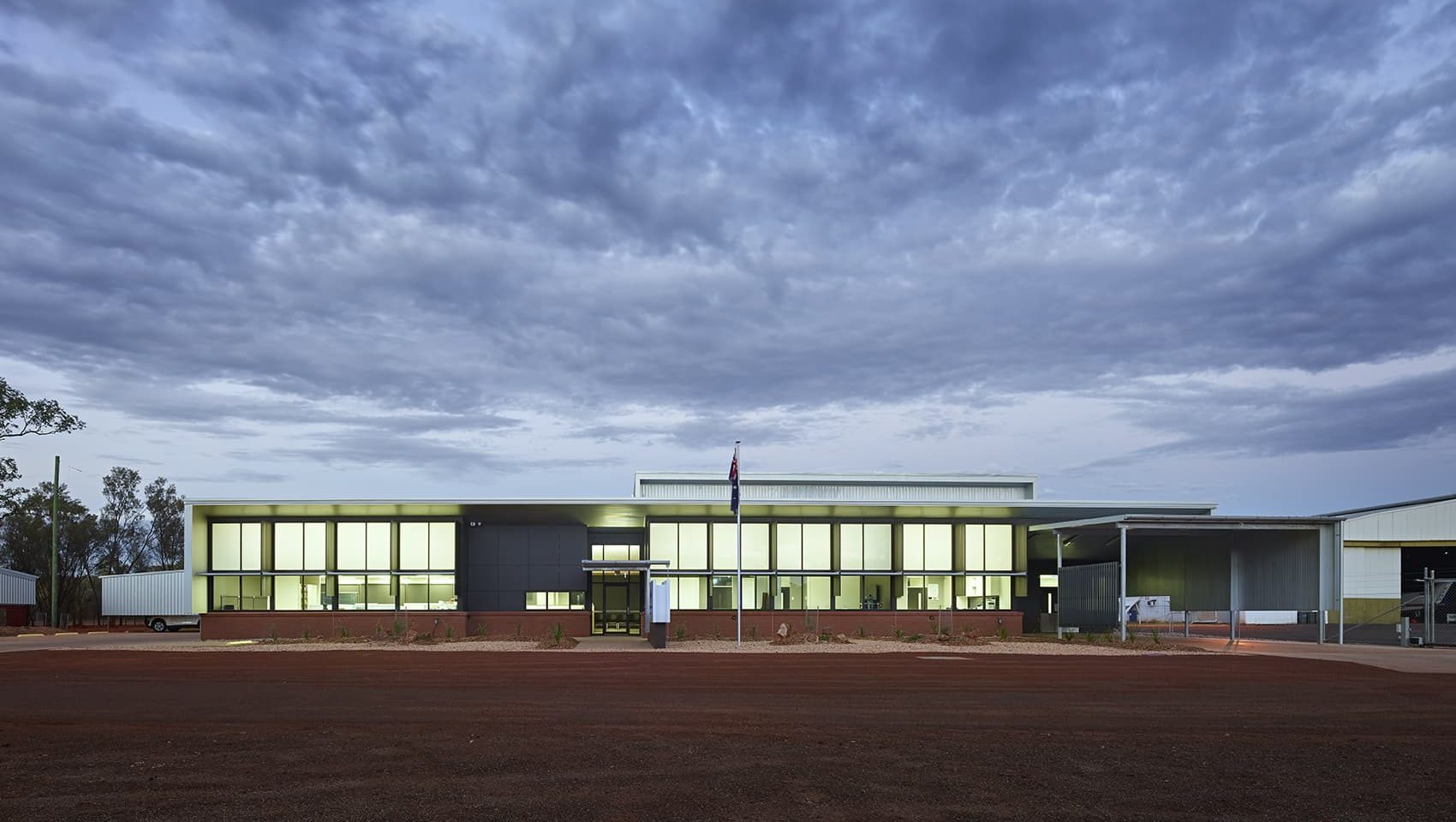 Royal Flying Doctor Service Charleville – healthcare architecture by Brisbane firm DM2 Architecture